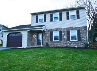 231 Heather Ln, Ephrata, PA