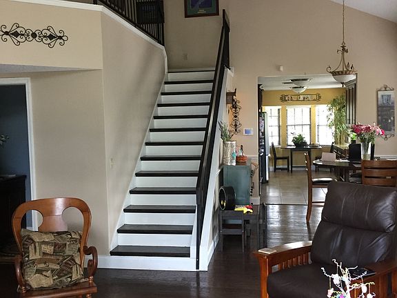 Vaulted Ceiling Living Area
