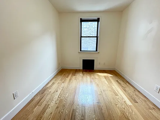 Rented by Garfield Realty  | media 6