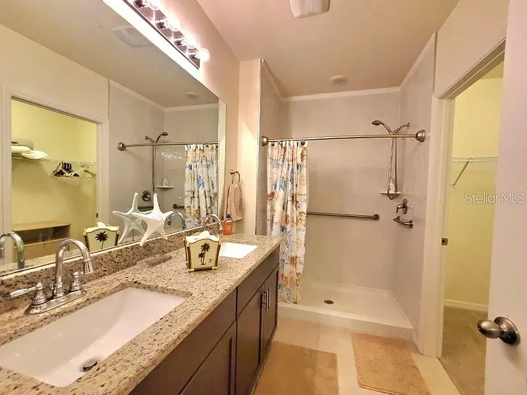 7104 W Lenox Cir — Photo 25