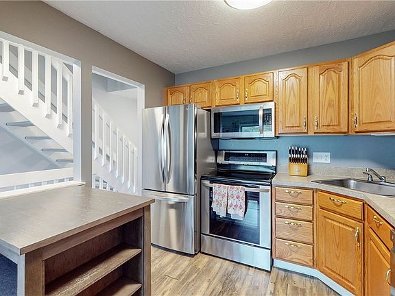 4th image of 693 Crownwood Ct