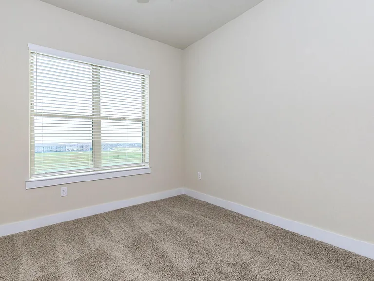 7600 Mason Rd — Photo 37