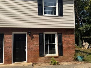 405 17th Ave NE #4, Hickory, NC 28601