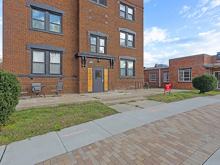 2029 Swift St #101 — Photo 15
