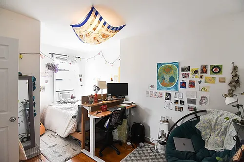 162 Bedford Ave #4R Photo 1