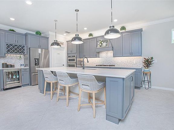 5th image of 6100 Sandy Springs Ct
