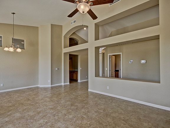5th image of 2984 S Santa Anna Ct
