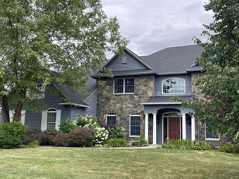2nd image of 8 Shelbourne Drive