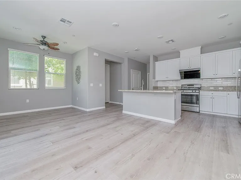 16039 Voyager Ave — Photo 6