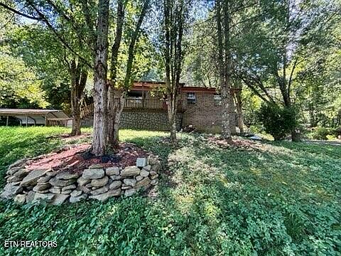 4th image of 1321 Little Valley Rd
