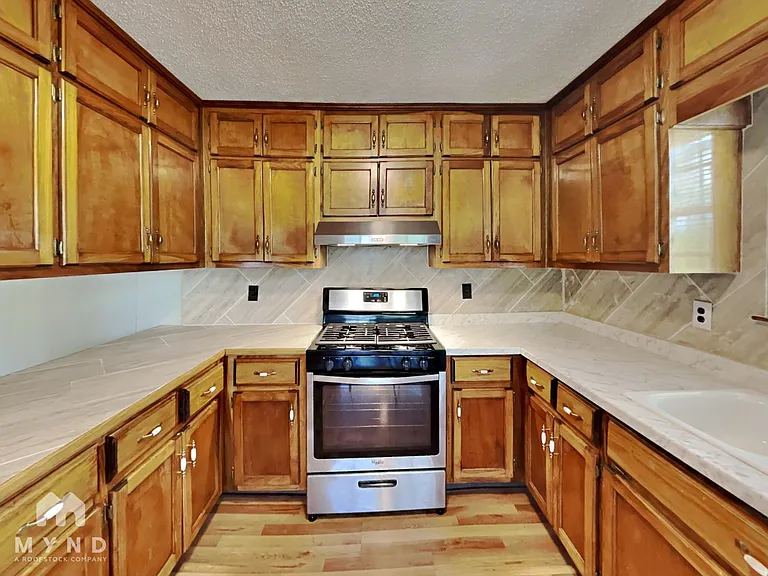 1712 Sam Dr — Photo 3