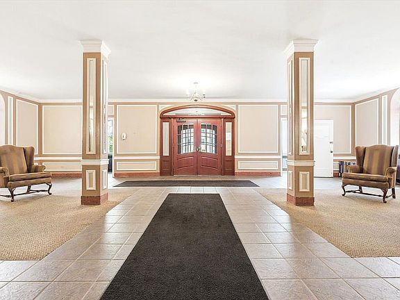 3rd image of 83-80 118th St APT 4A