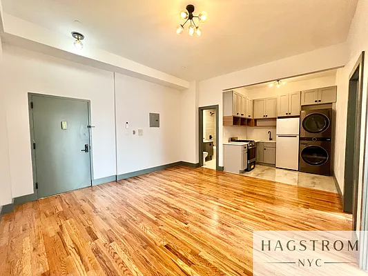Rented by Hagstrom Management Inc | media 29