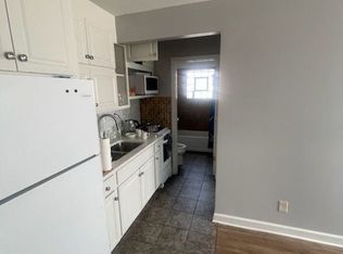 9504 Glenlake Ave APT 116, Rosemont, IL 60018