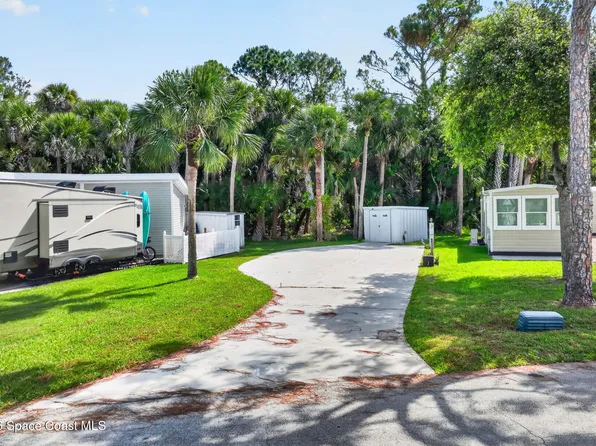429 Oak Cove Rd, Titusville, FL 32780