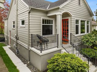 8228 15th Ave NE, Seattle, WA 98115