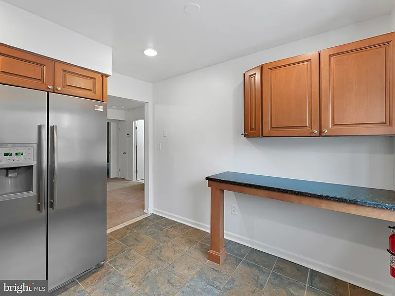 1809 Silver Ct — Photo 9