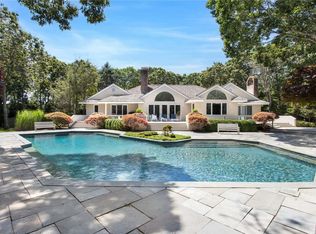 13 Heatherwood Ln, Quogue, NY 11959