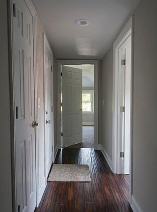 3rd image of 1918 S 56th Ct