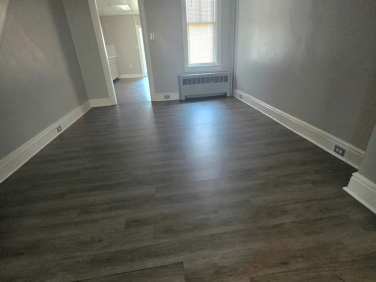 934 N Duke St — Photo 4