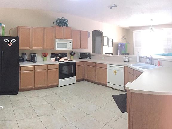 2nd image of 4220 Caparosa Cir