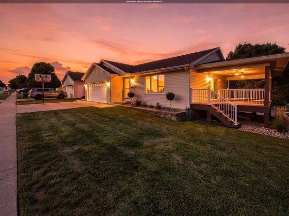 1611 Sunset Dr SW, Le Mars, IA 51031