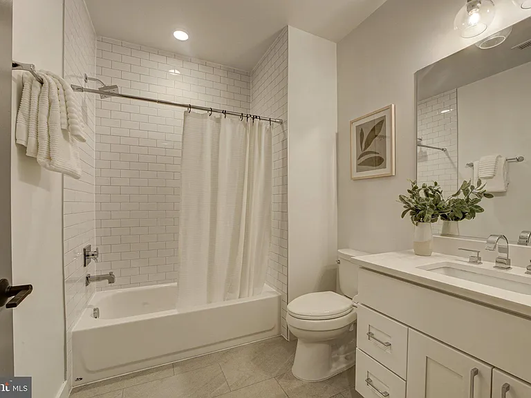 4335 Harrison St NW #5 — Photo 18