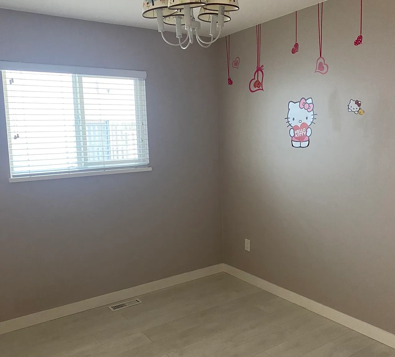 3 bed, 900 sqft, $3,250 — Photo 4