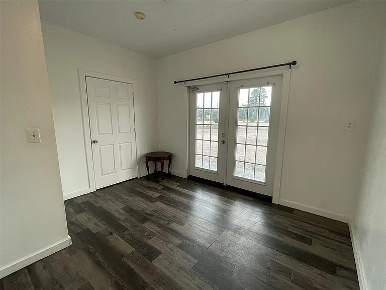 20892 Cochran Rd #2 — Photo 2