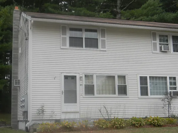 10 Woodburn Dr #A, Litchfield, NH 03052