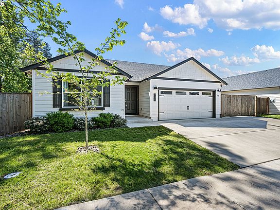 2nd image of 785 S 53rd Pl