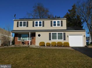 1406 Noreen Dr, Burlington, NJ 08016
