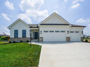 9276 Chaumont Ln, Dayton, OH 45458