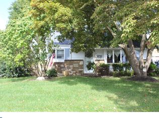 9872 Ferndale St, Philadelphia, PA 19115