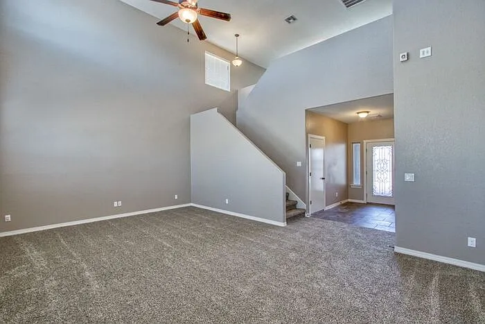 4 bed, 3.0 bath, 2604 sqft, $2,295 — Photo 3
