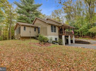 16 Rock Ledge Ln, New Bloomfield, PA 17068