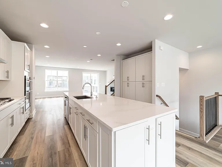 6227 Almerico Pl — Photo 15
