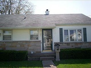 1st image of 721 Hiddeson Ave
