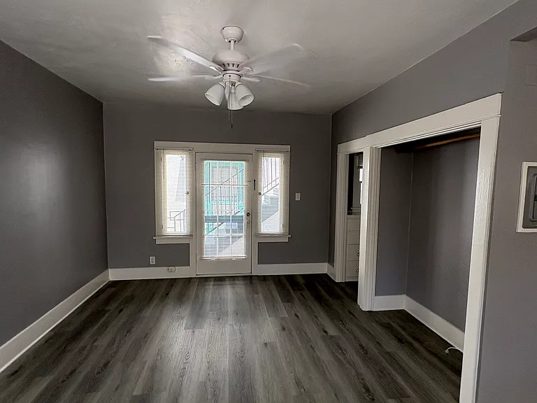 1836 E 1st St #12 — Photo 2