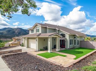 8480 Mesa Heights Rd, Santee, CA 92071