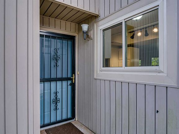 2nd image of 4743 Oakbrook Ct #5104