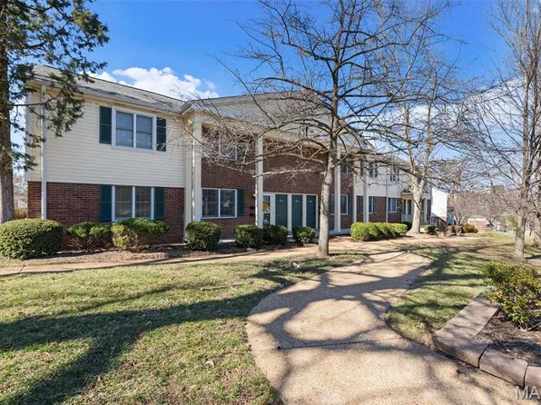 1773 High School Dr, Saint Louis, MO 63144