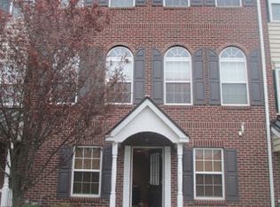 1240 Rosemont Ter, Pennsburg, PA 18073