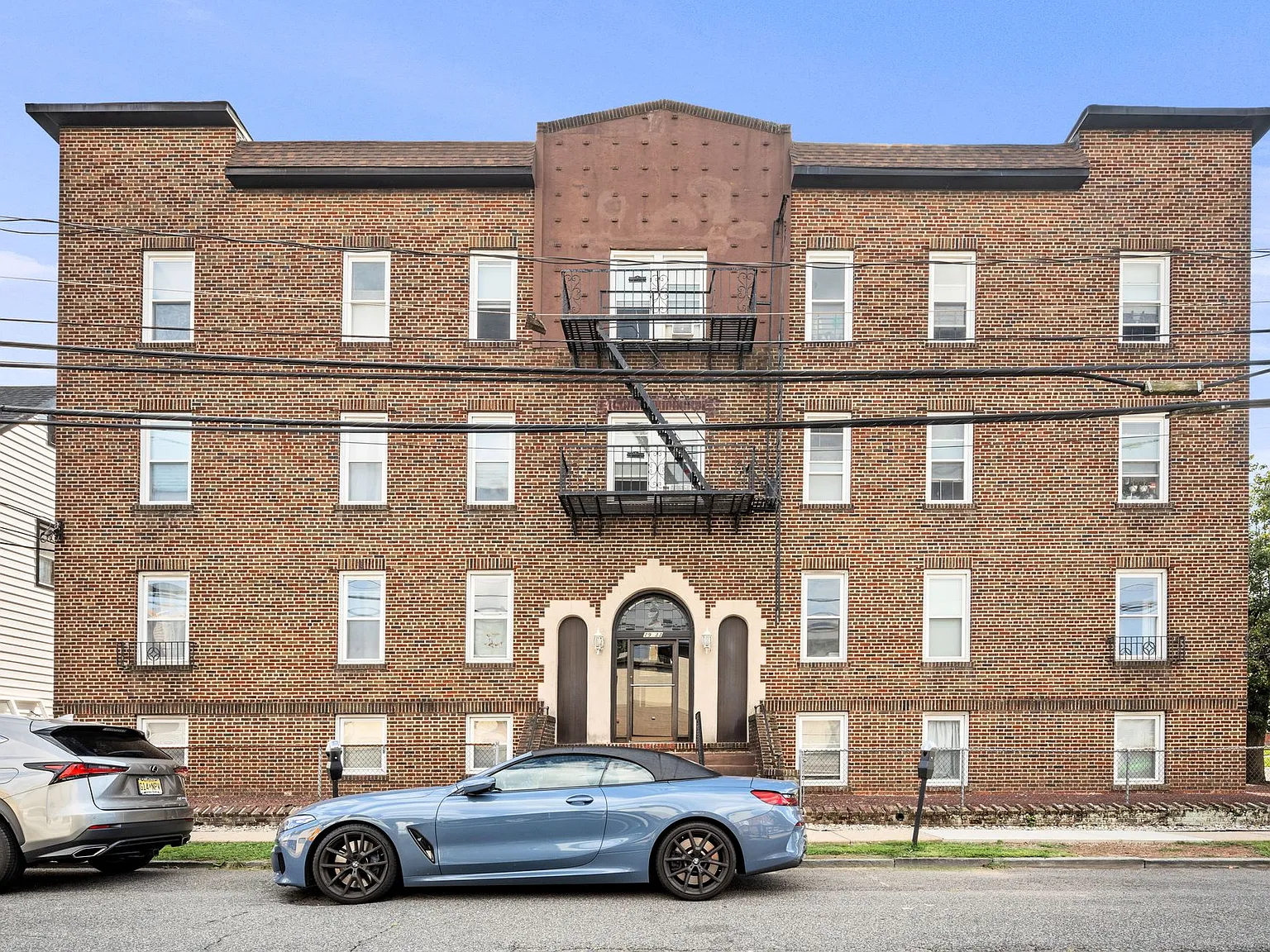 33 Franklin Place Apartments — Photo 2