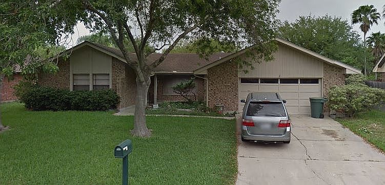1st image of 2917 Cypress Dr