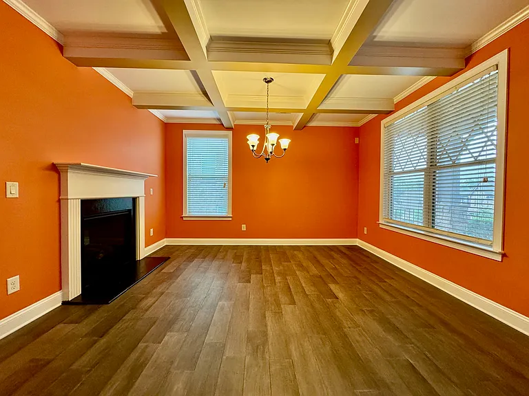 1514 Chelsea Falls Ln — Photo 3