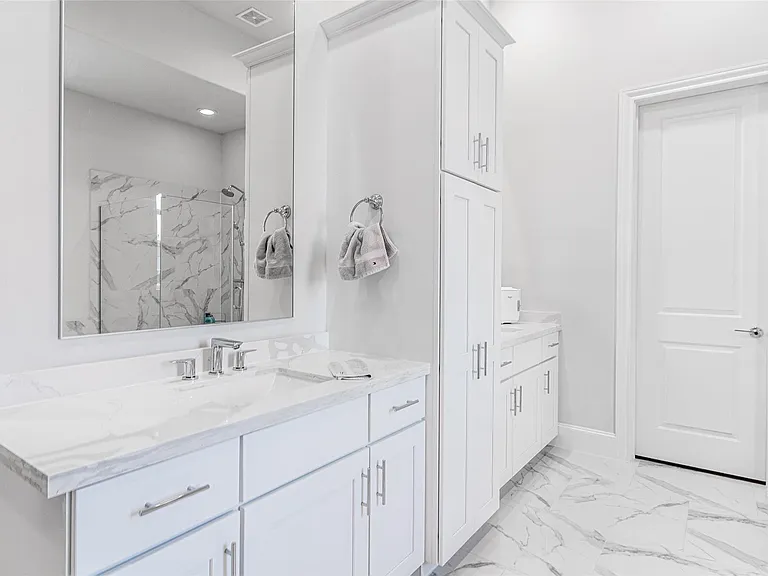 10939 Grove Tree Ln — Photo 35