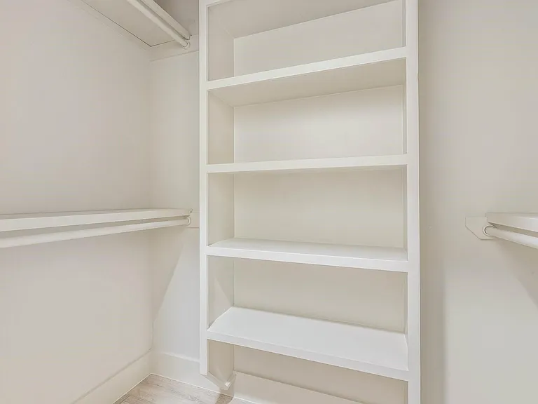 1310 E Red Cedar Cir — Photo 17
