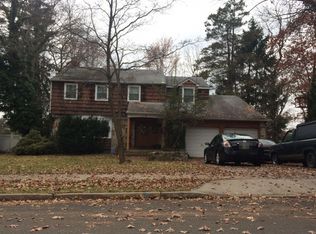 14 Forest Hill Dr, Cherry Hill, NJ 08003