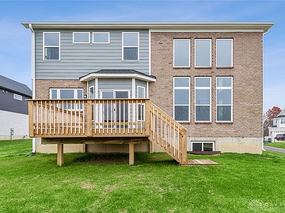 5th image of 9061 Sorrento Pl #18